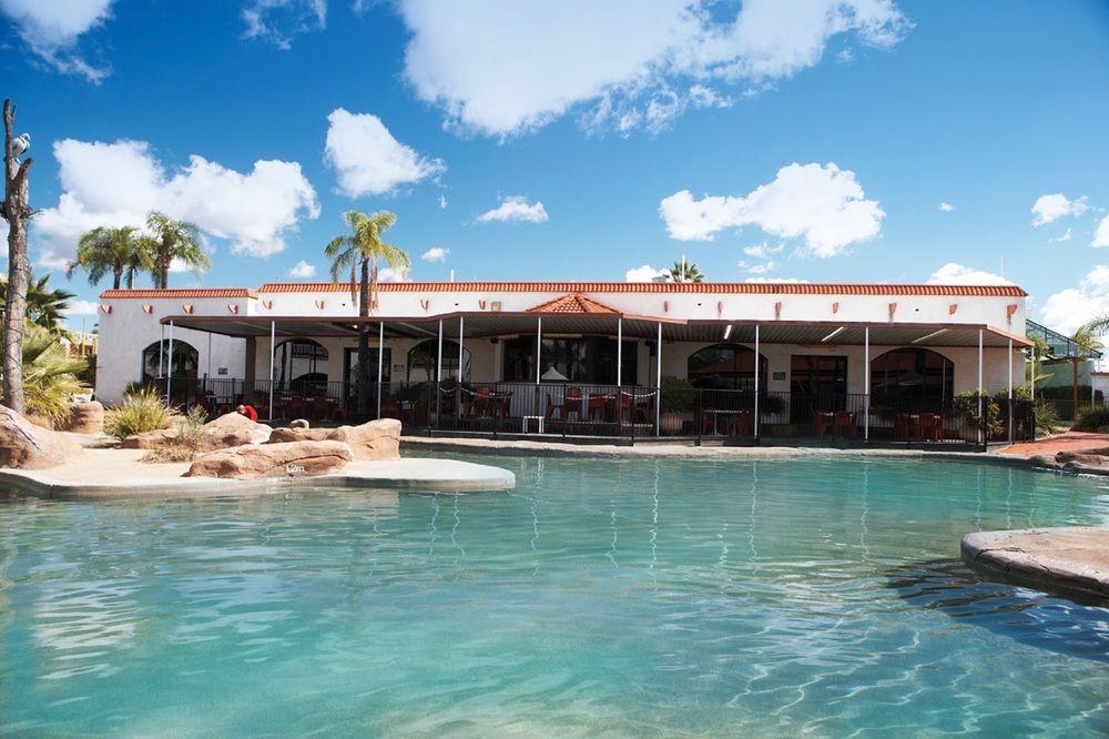 Quality Resort Siesta Албъри Екстериор снимка