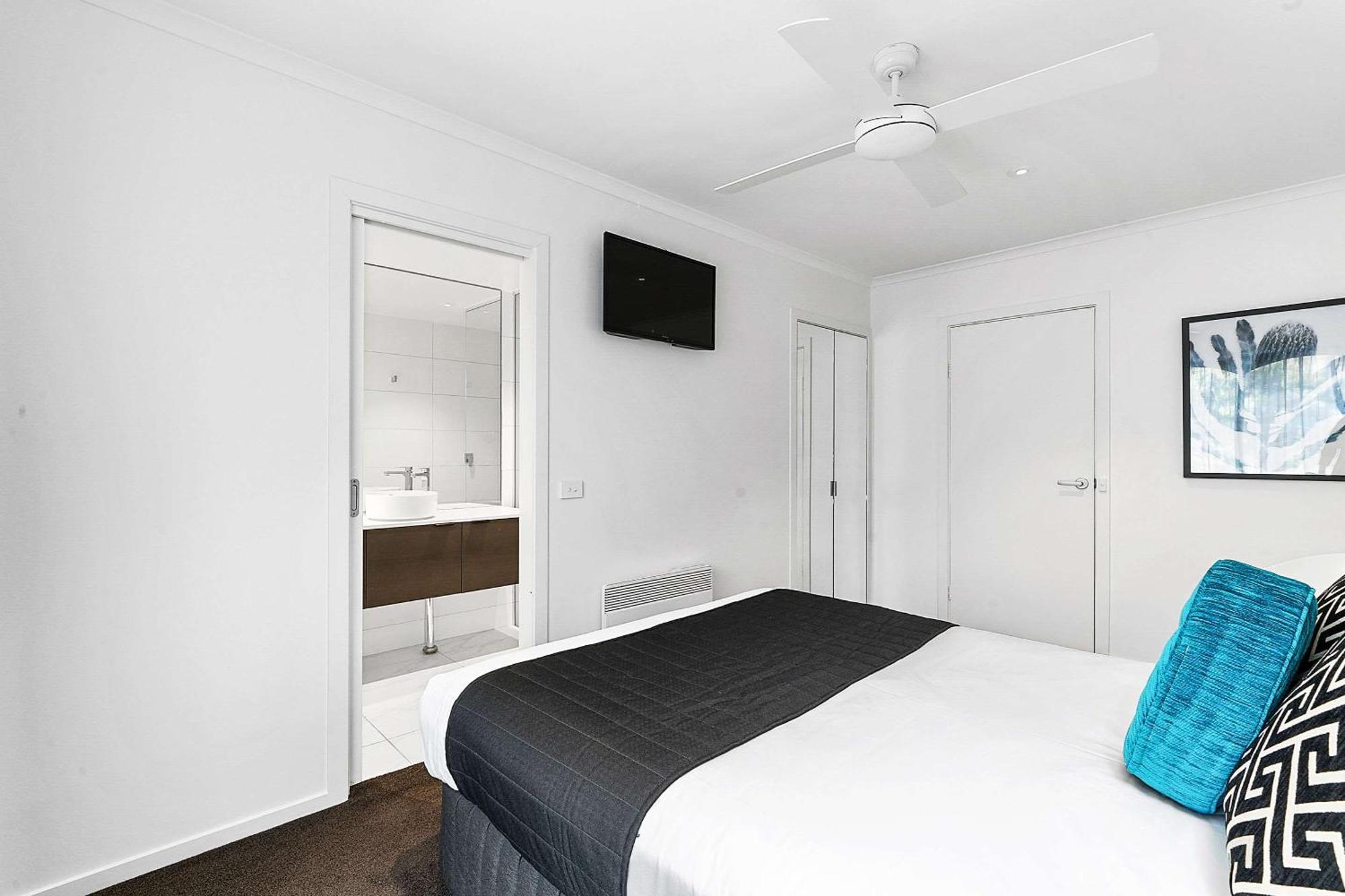 Quality Resort Siesta Албъри Екстериор снимка