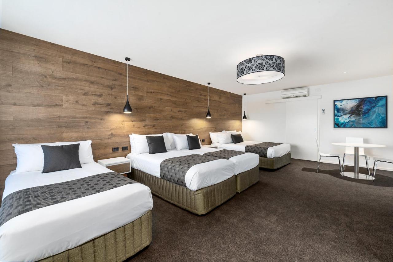 Quality Resort Siesta Албъри Екстериор снимка